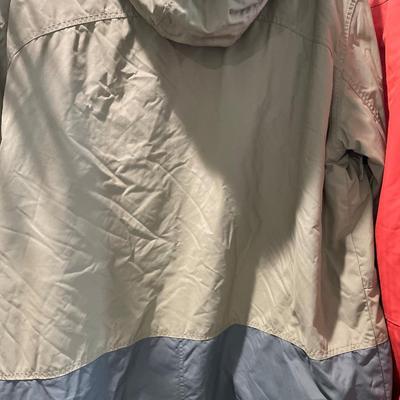 XL Billabong jacket and ski pants