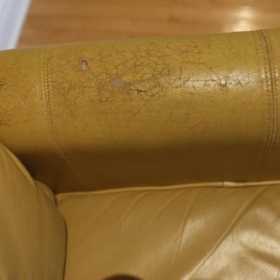 LA Z BOY Leather Recliner (1 of 2) See Details