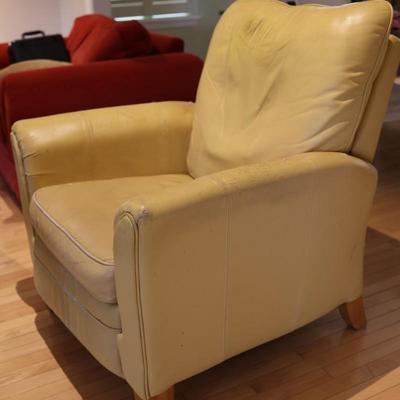 LA Z BOY Leather Recliner (1 of 2) See Details