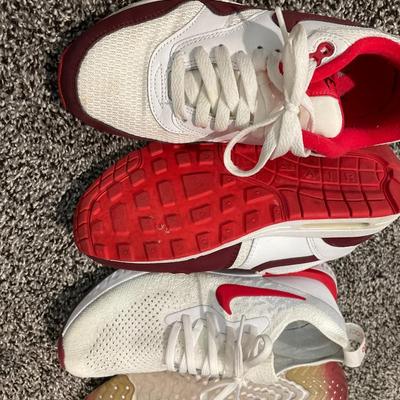 Pink and Red Women’s Nike shoes 4 pairs