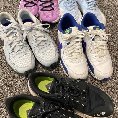 Purple Ladies Nike shoes