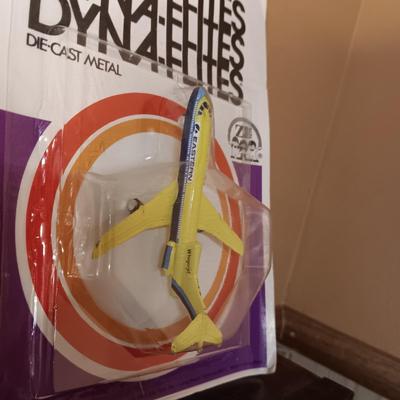 1976 DYNA-FLITES DIE CAST TOY MODEL AIRPLANES SEALED