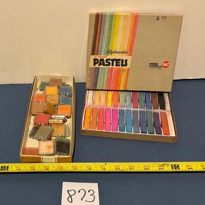 Vintage Alphacolor Pastels