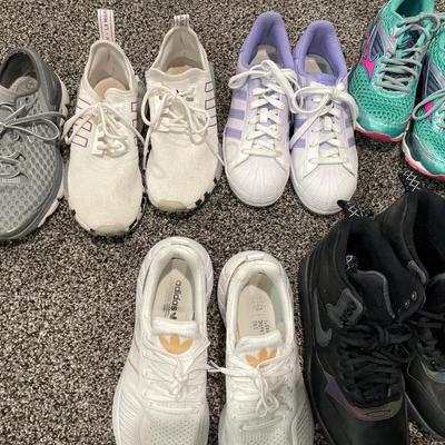 9 pairs of shoes including tote