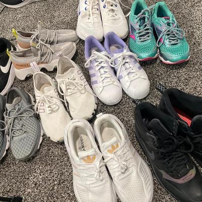 9 pairs of shoes including tote