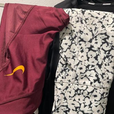 Ladies Small leggings and sweatshirts