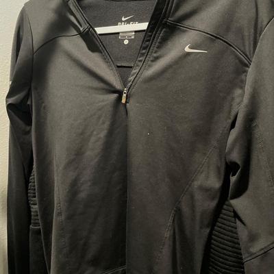 Ladies Small leggings and sweatshirts