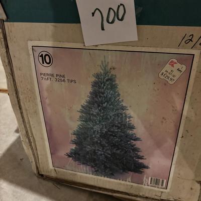 7.5’ Pierre Pine Tree