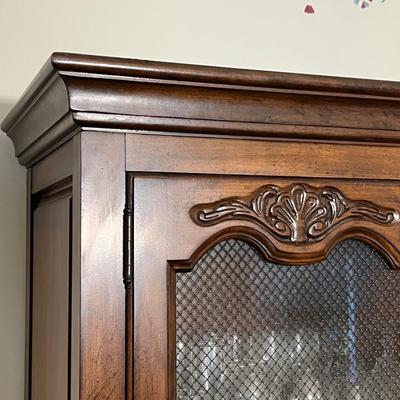 Curio China Cabinet