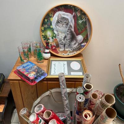 Big Christmas Lot - Figurines, Ornaments, Collectibles, Wrapping
