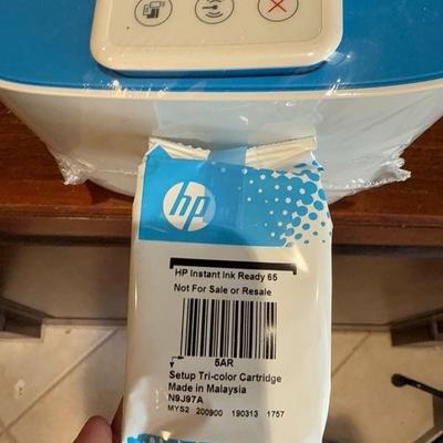 HP Desk Jet 3755 Printer with Paper
