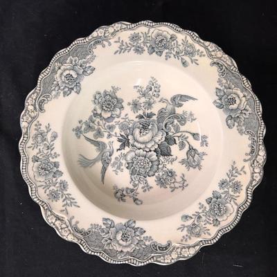 6 Bristol Old Hall ware bowls
