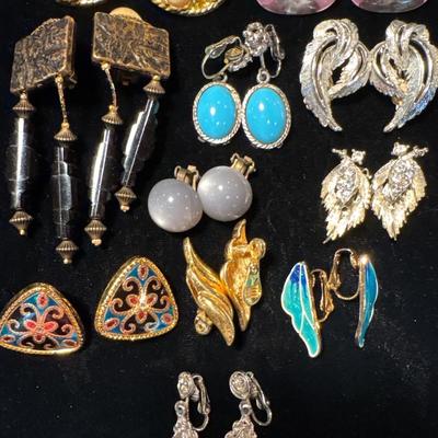 16 pairs clip-on earrings