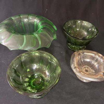 4 Vintage glass dishes