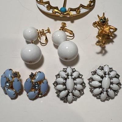 Vintage jewelry