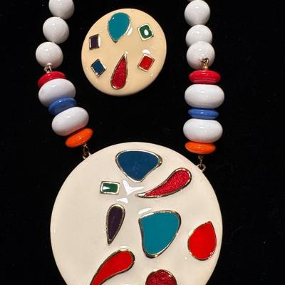 Vintage necklace & clip-on earrings set
