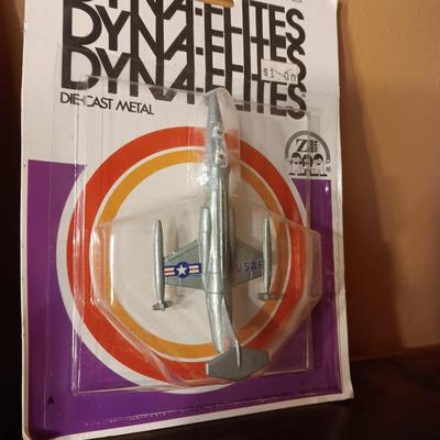 THREE 1976 DYNA-FLITES DIE-CAST MODEL PLANES SEALED
