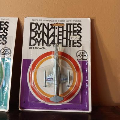 THREE 1976 DYNA-FLITES DIE-CAST MODEL PLANES SEALED