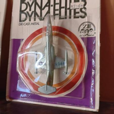 THREE 1976 DYNA-FLITES DIE-CAST MODEL PLANES SEALED