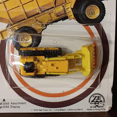 1976 MINI MACKS DIE-CAST GROUND MOVING TOYS SEALED