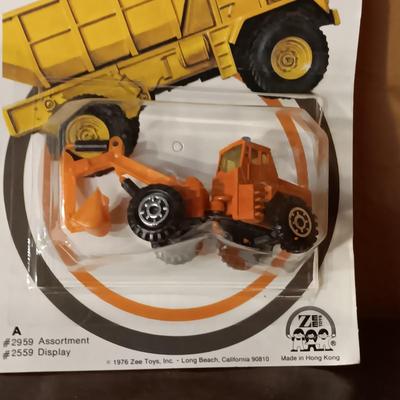 1976 MINI MACKS DIE-CAST GROUND MOVING TOYS SEALED