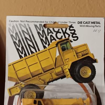 1976 MINI MACKS DIE-CAST GROUND MOVING TOYS SEALED
