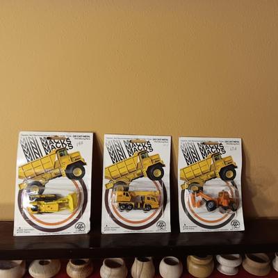 1976 MINI MACKS DIE-CAST GROUND MOVING TOYS SEALED