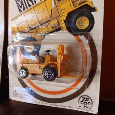 1976 MINI MACKS DIE-CAST MODEL TOYS SEALED