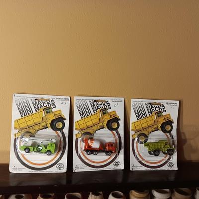 1976 MINI MACKS DIE-CAST MODEL TOYS SEALED