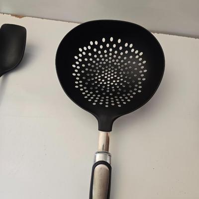 Kitchen Utensil Lot – 9-Piece Mixed Tool Set