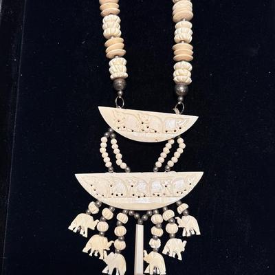 Vintage elephant necklace