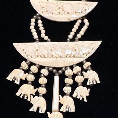 Vintage elephant necklace