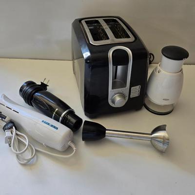 Small Kitchen Appliance Lot – 4-Piece Bundle