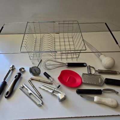 Mixed Kitchen Tools Lot – 16 Pieces + Over-the-Sink Dish Rack