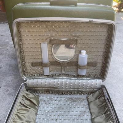 Vintage 3 Piece Luggage Set