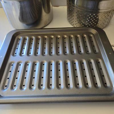 Stainless Steel Cookware & Broiler Pan Lot – 3-Piece Bundle