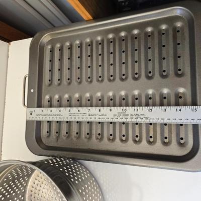 Stainless Steel Cookware & Broiler Pan Lot – 3-Piece Bundle