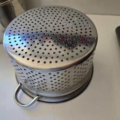 Stainless Steel Cookware & Broiler Pan Lot – 3-Piece Bundle