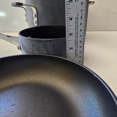 Calphalon Nonstick Cookware Set – 6-Piece
