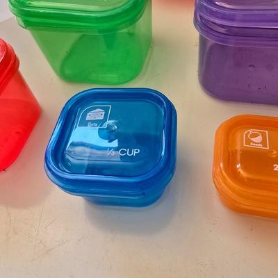 Assorted Food Storage Containers and 6 colorful cups – 25+ Pieces