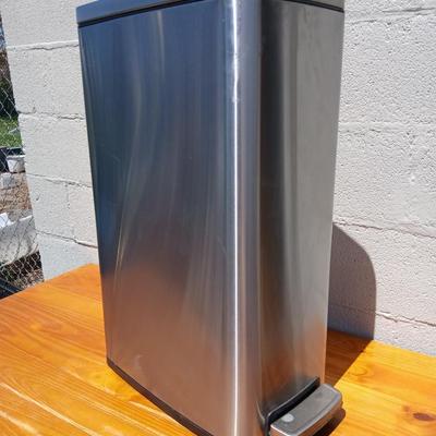 Stainless Steel Step Trash Can – Soft Close Lid