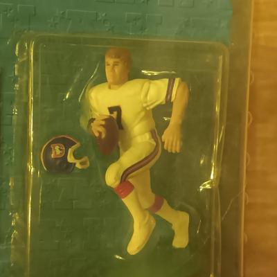 STARTING LINEUP 1996 JOHN ELWAY, CLASSIC DOUBLES 1999 & JOHN ELWAY PRO ACTION