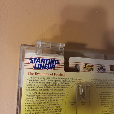 PLEXIGLASS DISPLAY CASE W/4 STARTING LINEUP DENVER BRONCOS SUPER BOWL XXXIII ACTION FIGURES