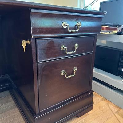 Executive Six Drawer Desk