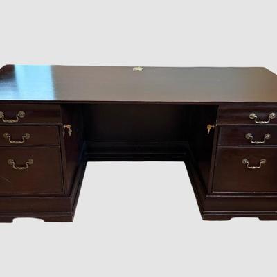 Executive Six Drawer Desk