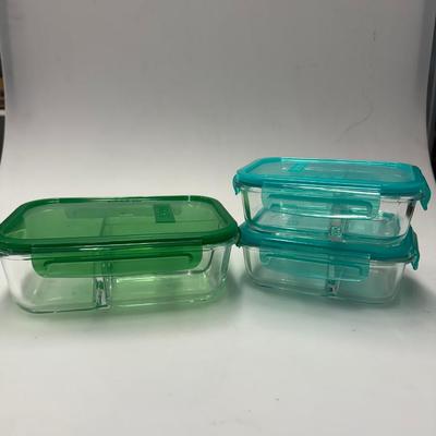 Lot of Pyrex Dishes