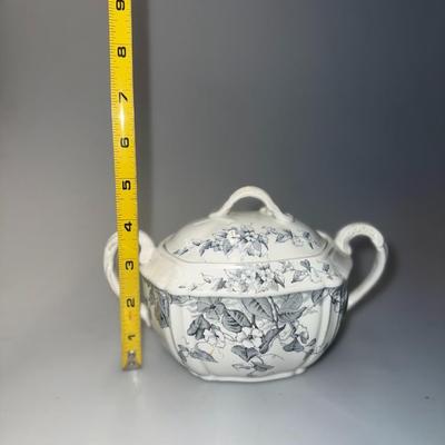 Thumberger Royal Semi-Porcelain Sugar Bowl by Jopnson Bros (England)