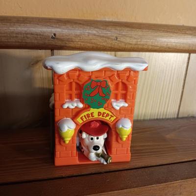 HANDMADE DISPLAY CASE FILLED WITH DISNEY'S 101 DALMATIANS TOYS PLUS A STYLUS COLLECTOR'S PEN