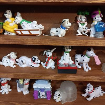 HANDMADE DISPLAY CASE FILLED WITH DISNEY'S 101 DALMATIANS TOYS PLUS A STYLUS COLLECTOR'S PEN