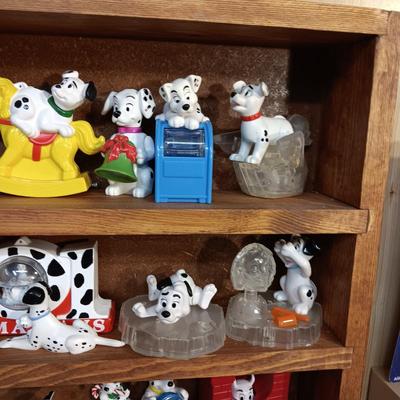 HANDMADE DISPLAY CASE FILLED WITH DISNEY'S 101 DALMATIANS TOYS PLUS A STYLUS COLLECTOR'S PEN